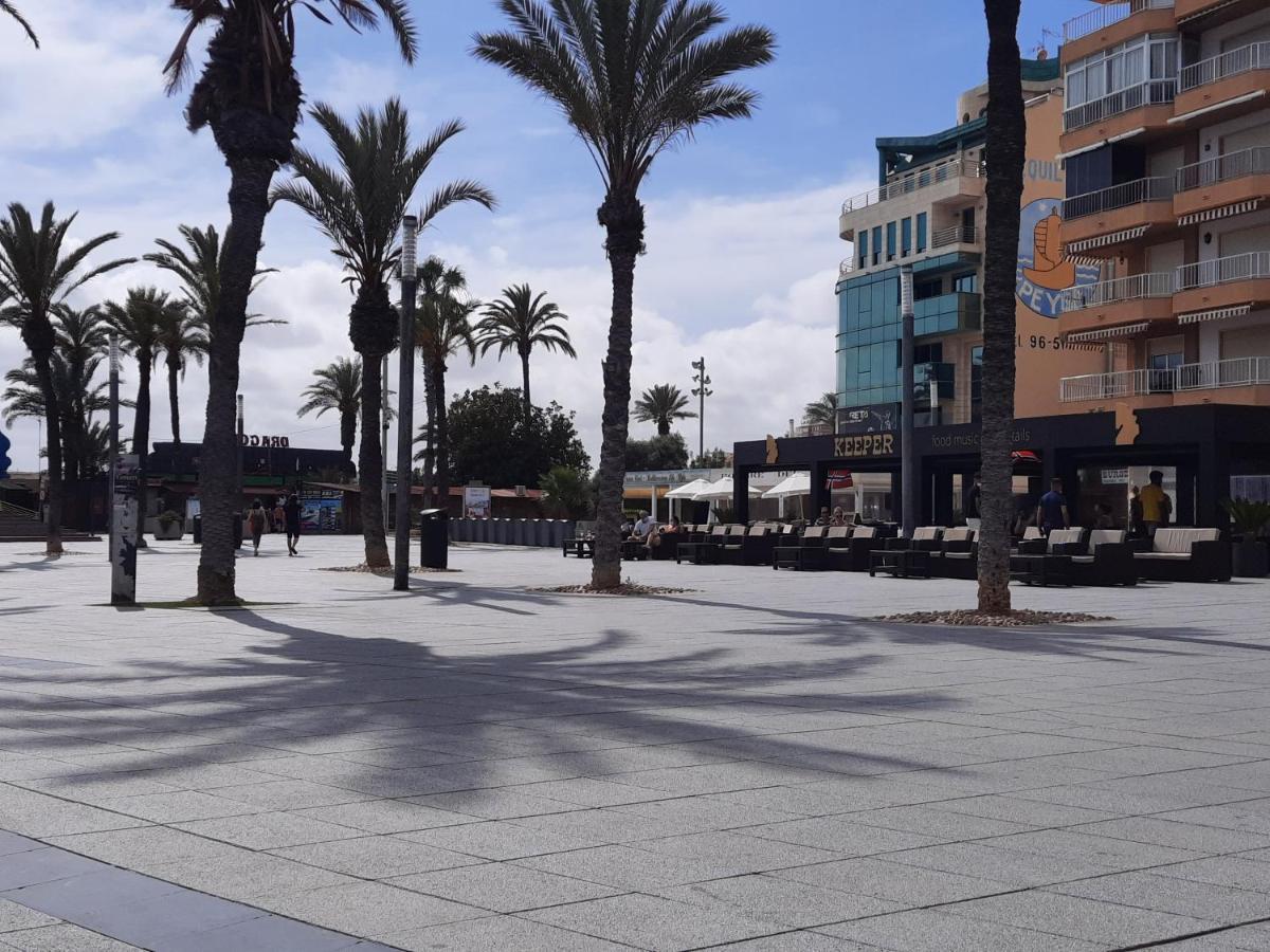 Moderno Apartamento Familiar Junto Al Mar - Conejito Apartment Torrevieja Bagian luar foto