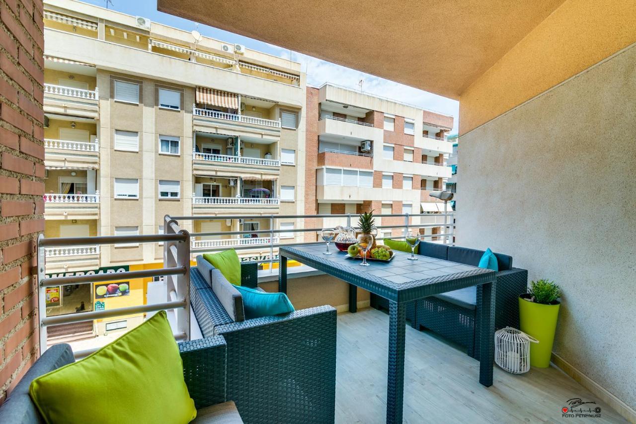 Moderno Apartamento Familiar Junto Al Mar - Conejito Apartment Torrevieja Bagian luar foto